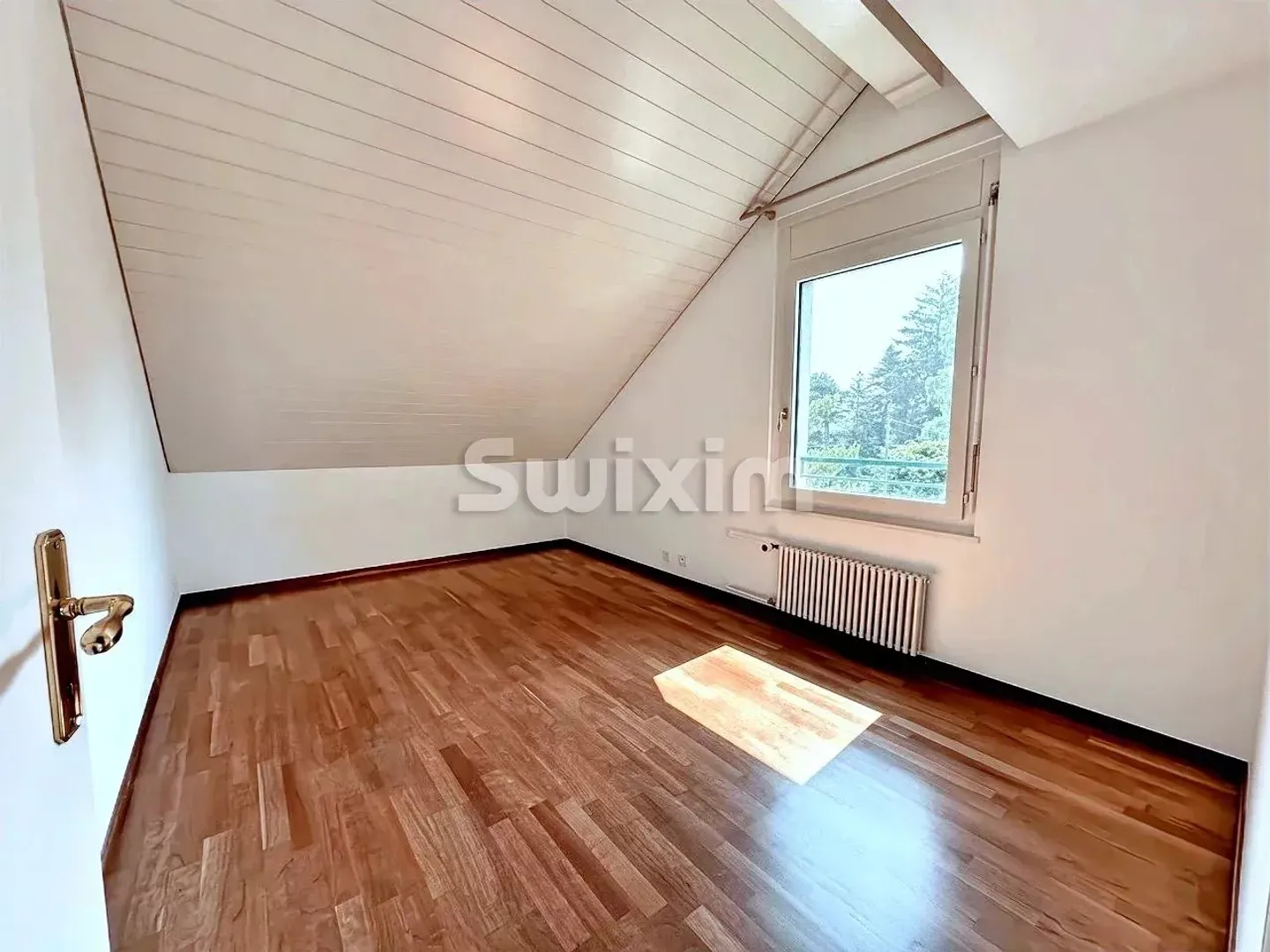 Attic 7 rooms - Photo 8 of 10