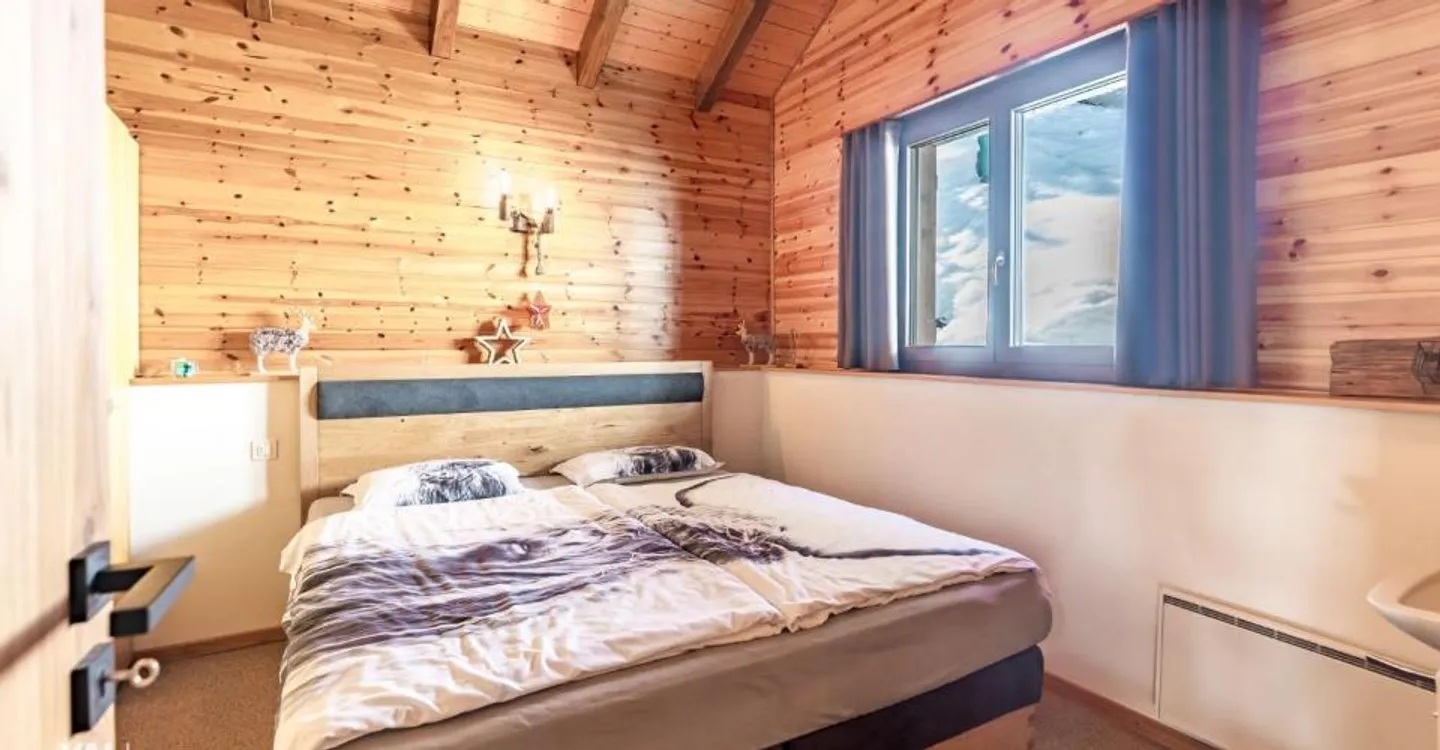 Alpine Dream Home with Unobstructed View - Photo 8 of 12