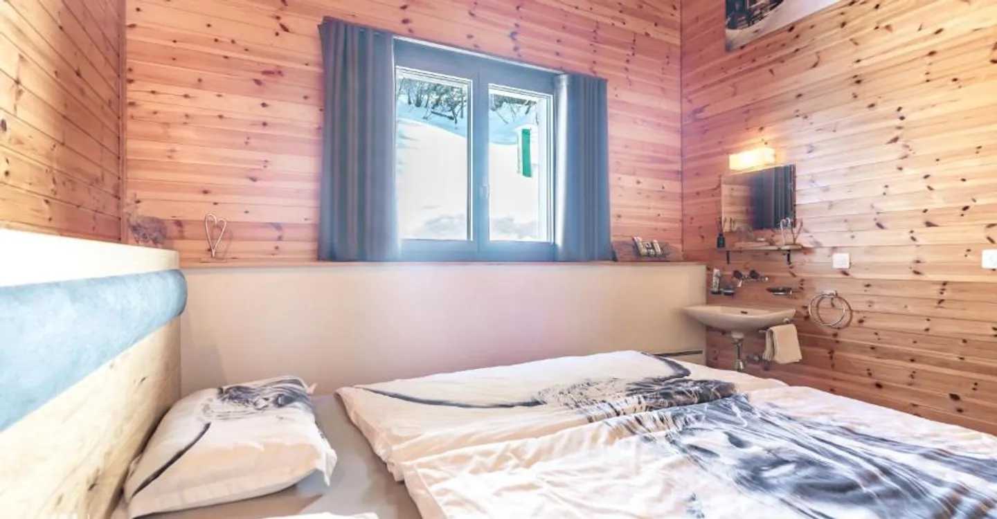 Alpine Dream Home with Unobstructed View - Photo 9 of 12