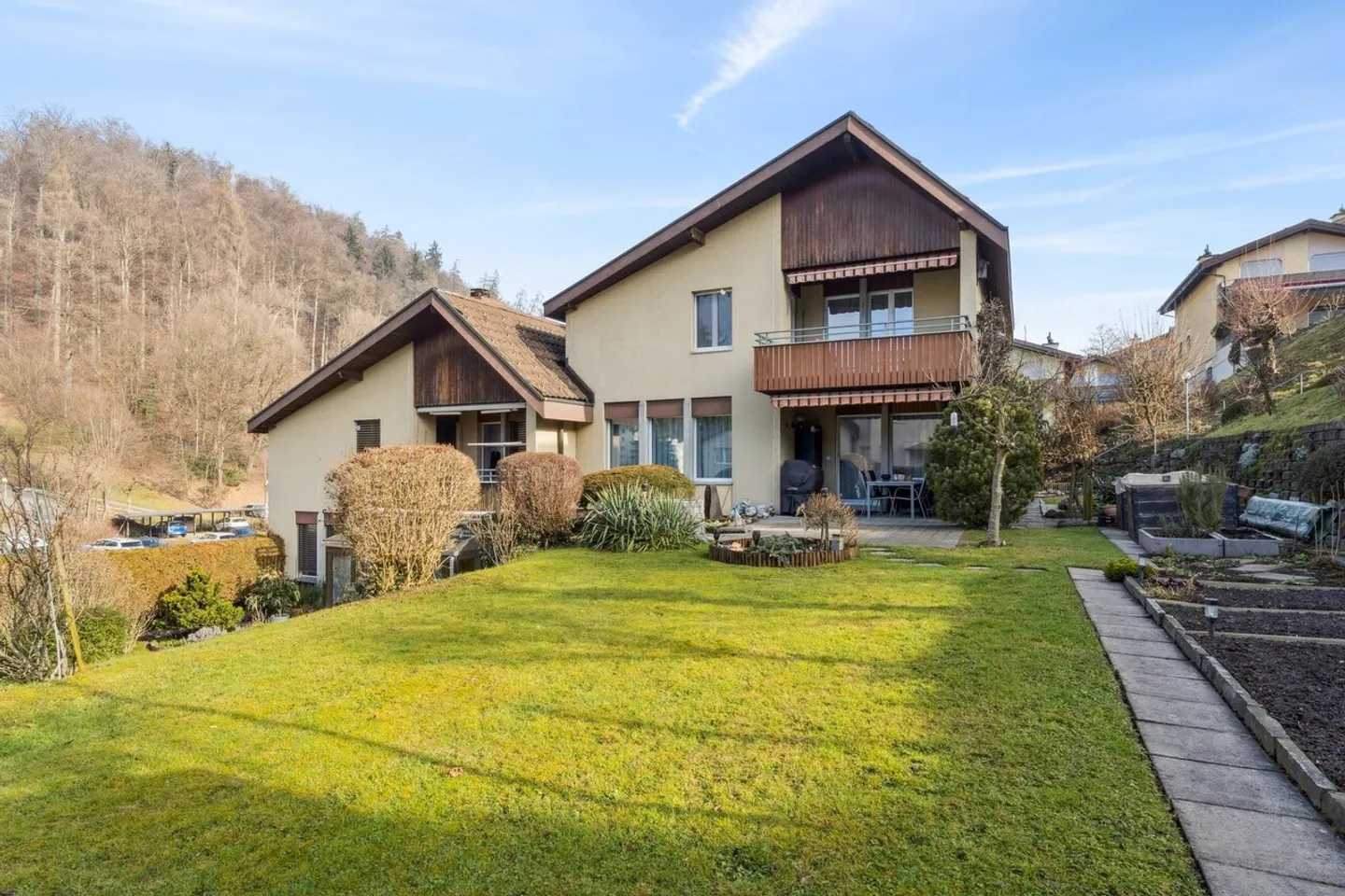 Maison avec cœur : soigneusement entretenue et idéalement située - Photo 1 sur 12