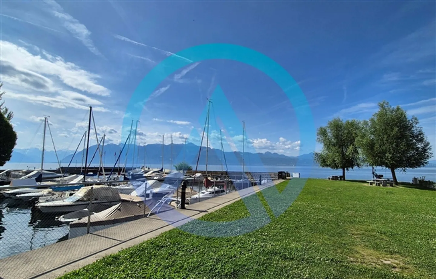 Villa designed by architects with panoramic views of the lake and mountains in Lavaux - Photo 3 of 3