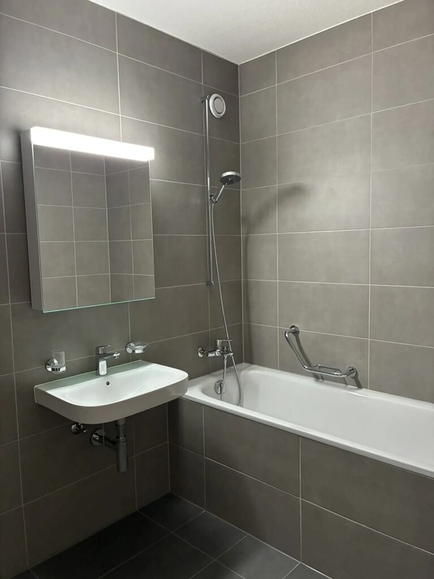 Renoviertes Apartment in Genf - Foto 4 von 5