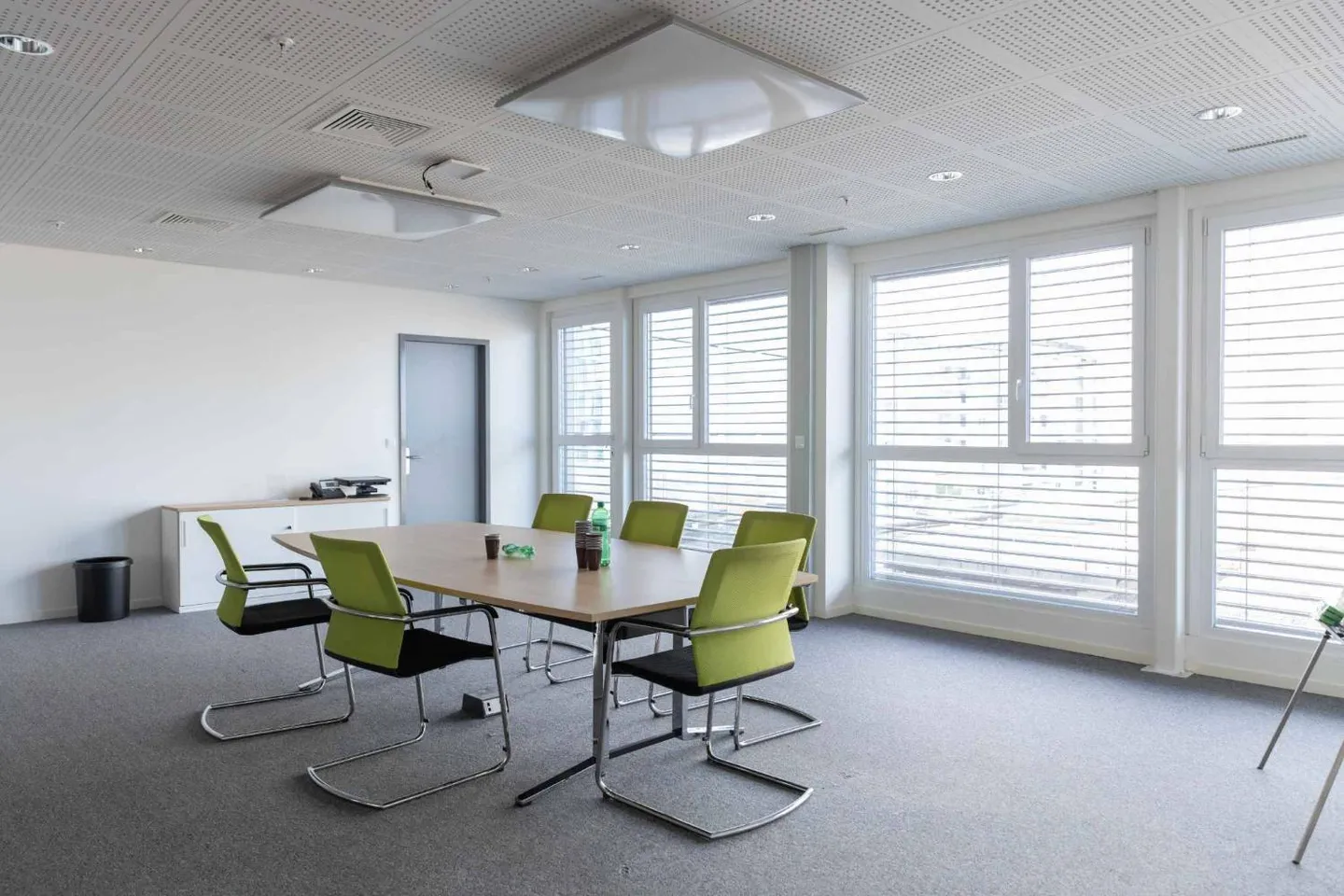 RARE! Workshop space of 467m² in the center of Geneva - Photo 12 of 12