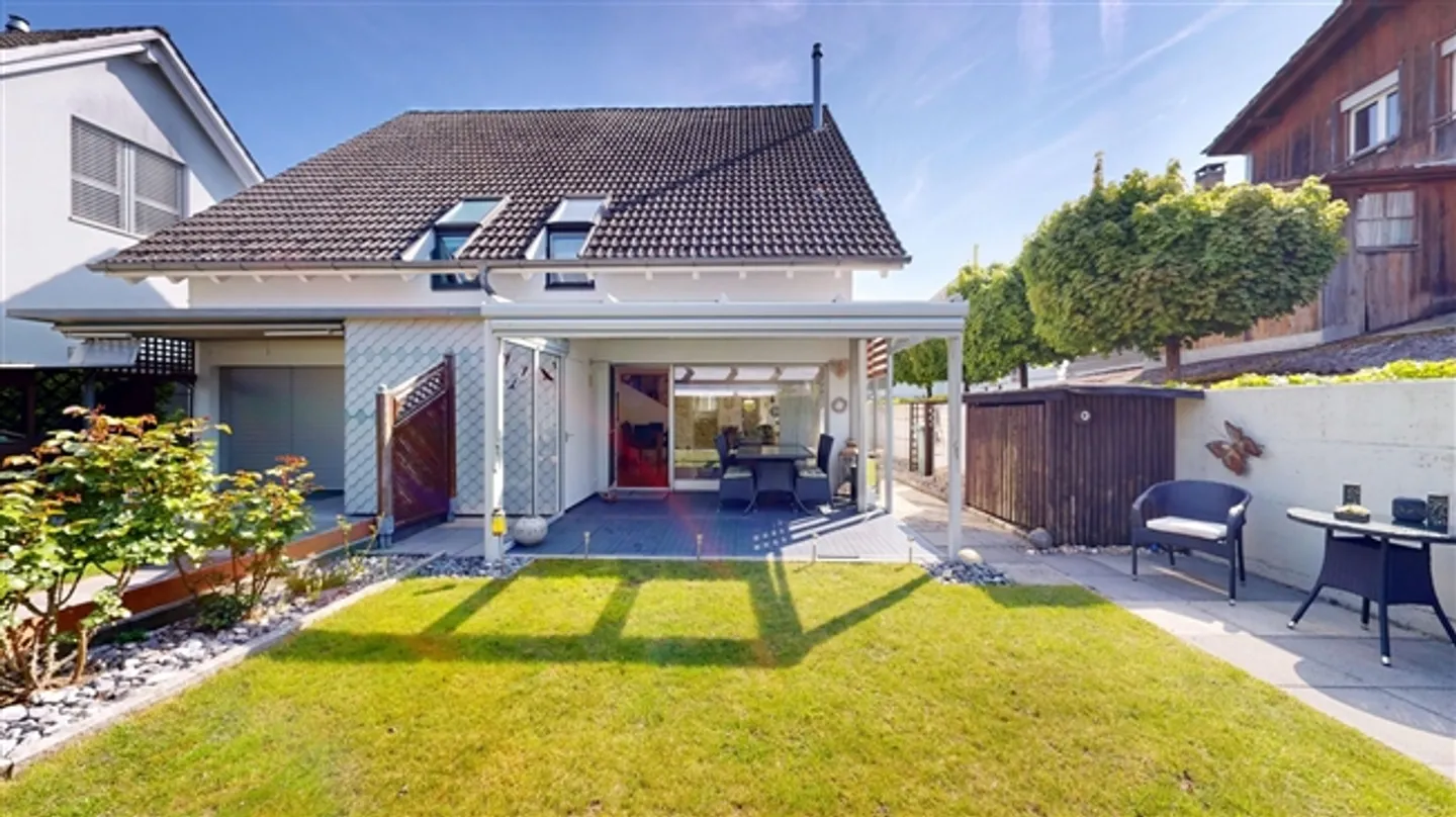 Maison familiale semi-détachée de 5 ½ pièces, 4912 Aarwangen - Photo 1 sur 13