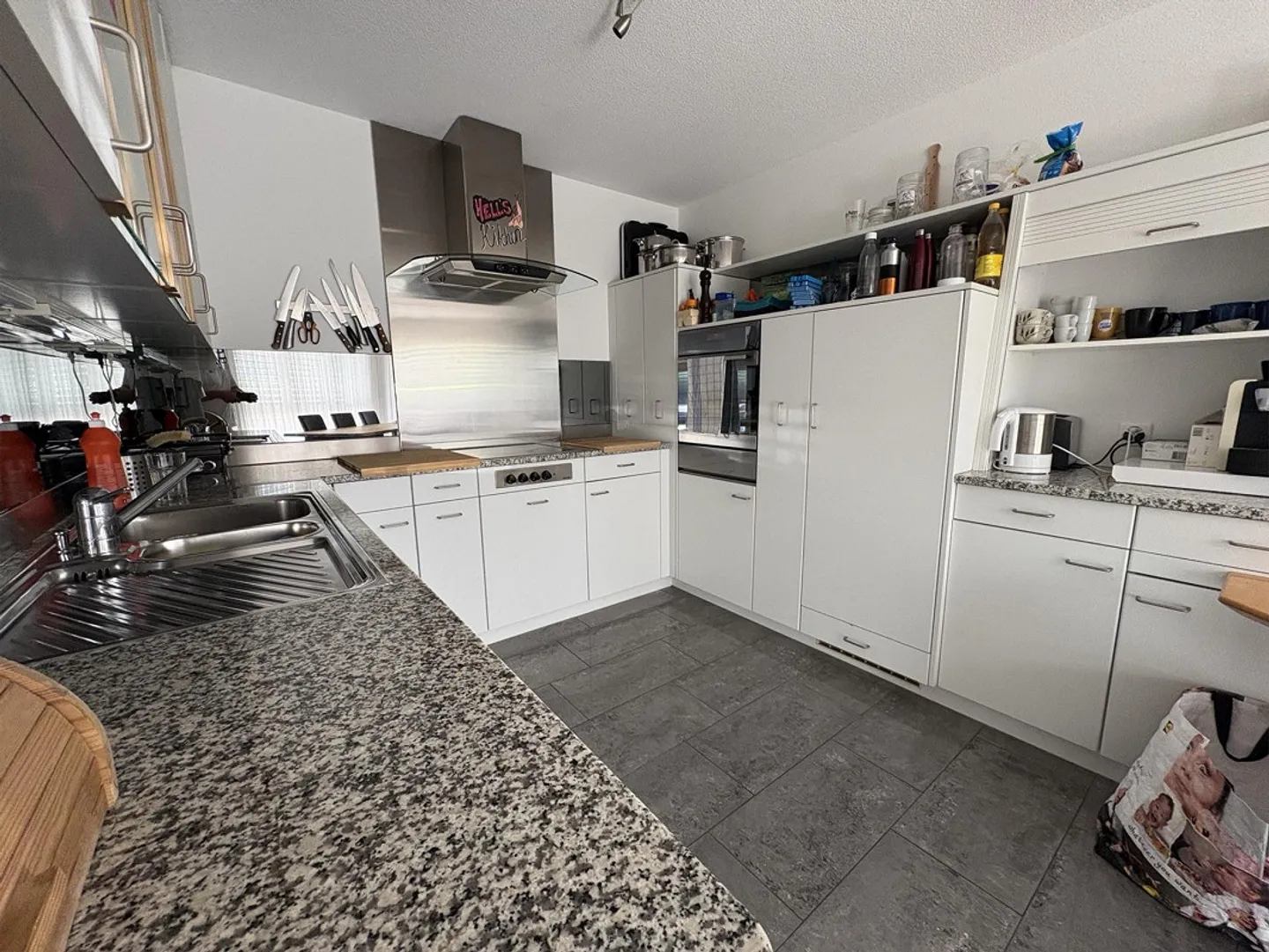 Sonnige zentrale Wohnung - Foto 2 von 5