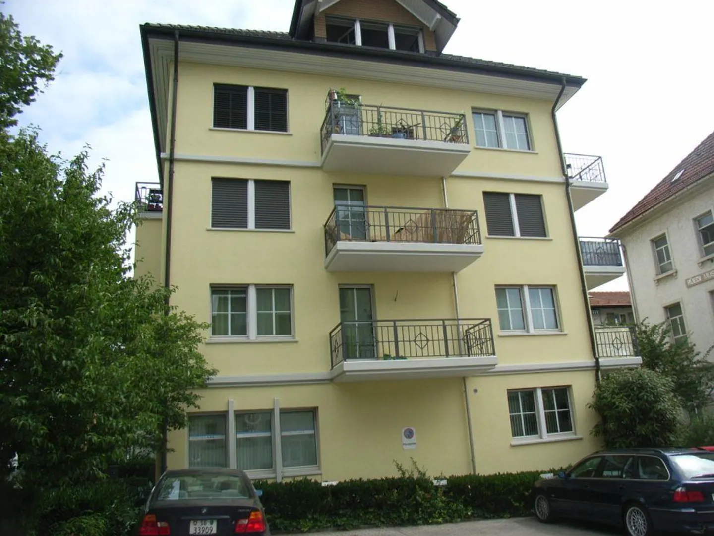 2-room apartment with sunny balcony - Photo 1 of 9