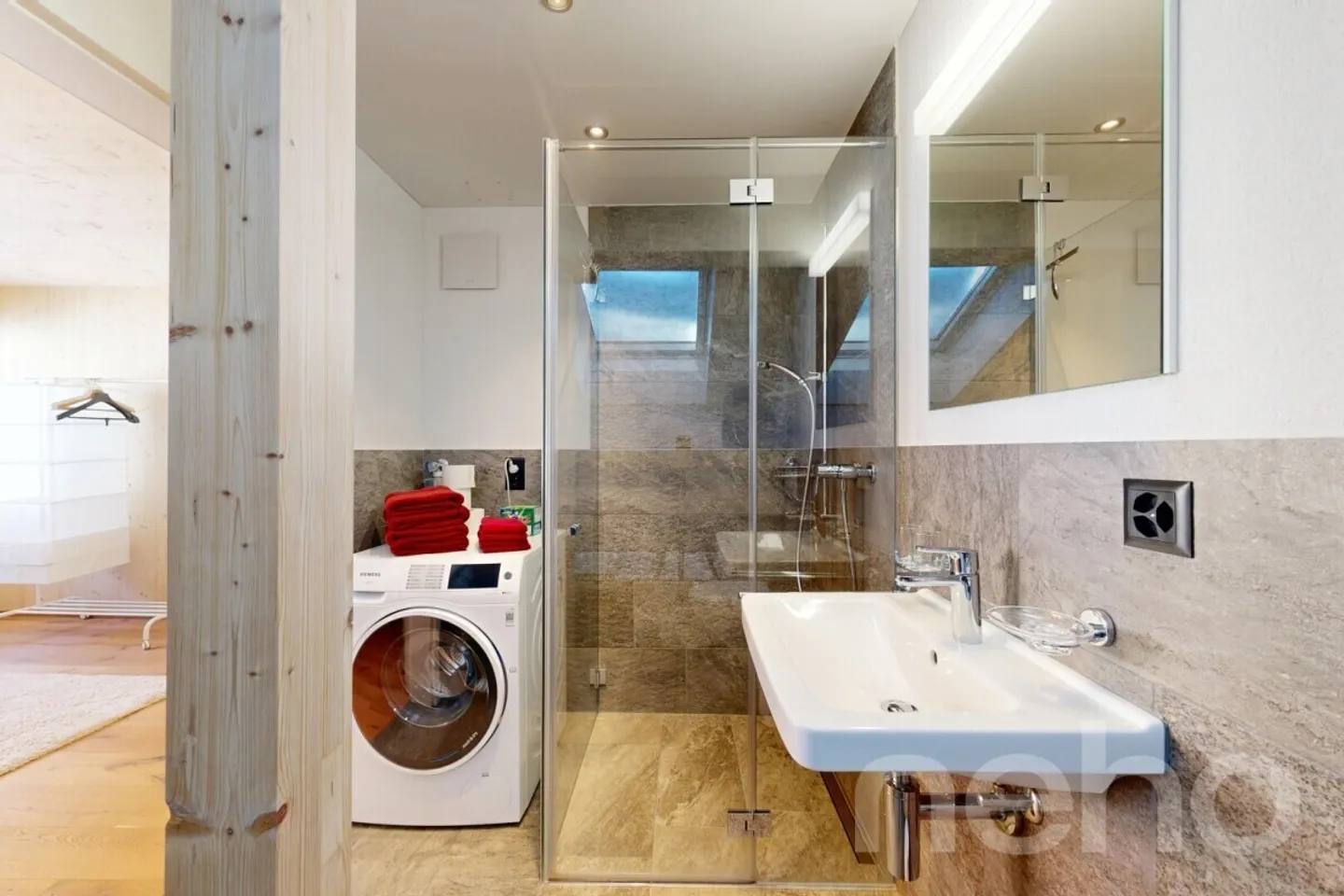 Charming furnished attic apartment with Alpine panorama - Braunwald - Photo 9 of 11