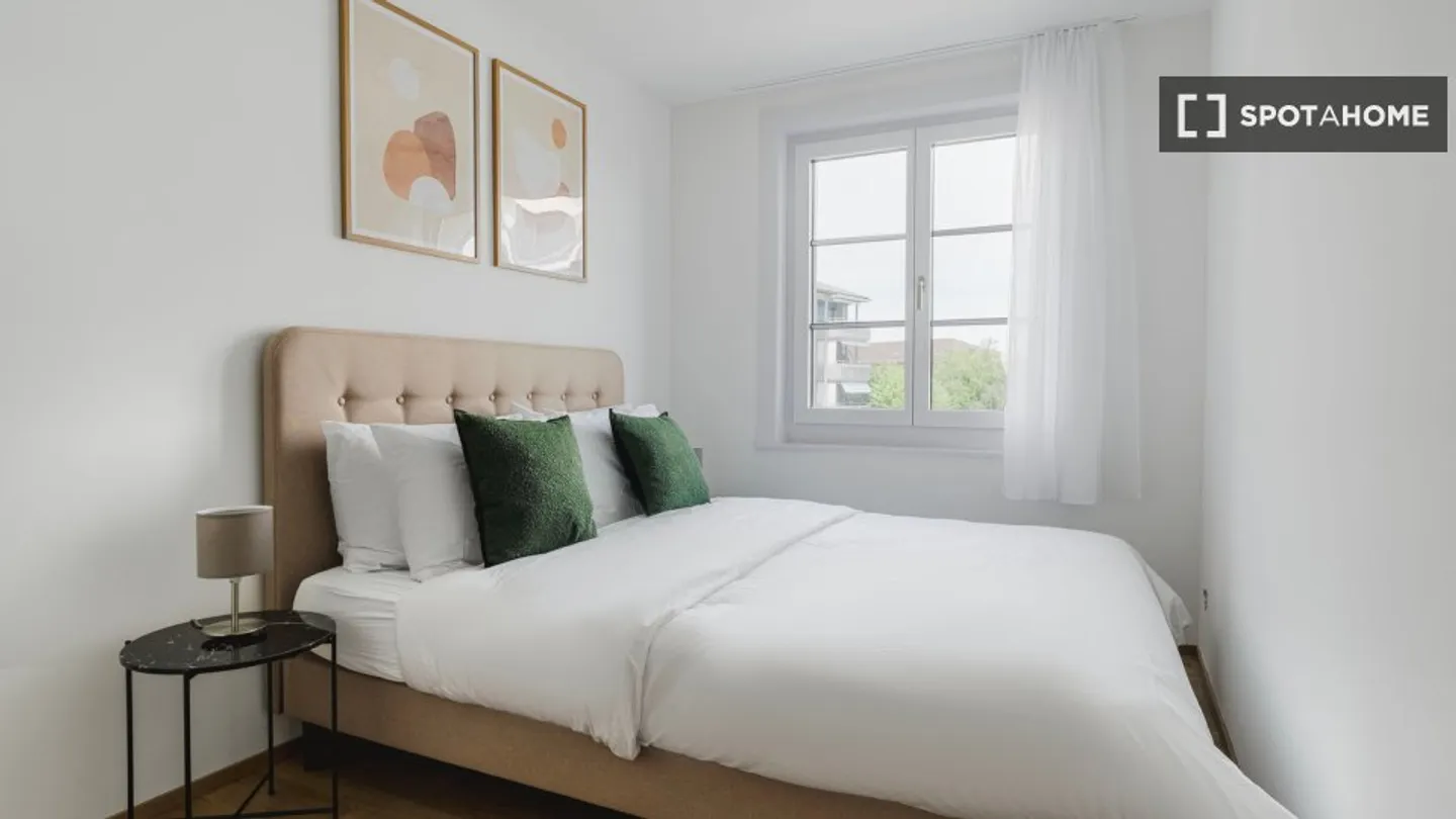 Entdecke, besichtige und miete dein neues Zuhause online mit vollem Vertrauen. - Foto 14 von 18