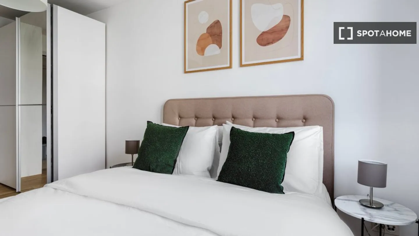 Entdecke, besichtige und miete dein neues Zuhause online mit vollem Vertrauen. - Foto 16 von 18