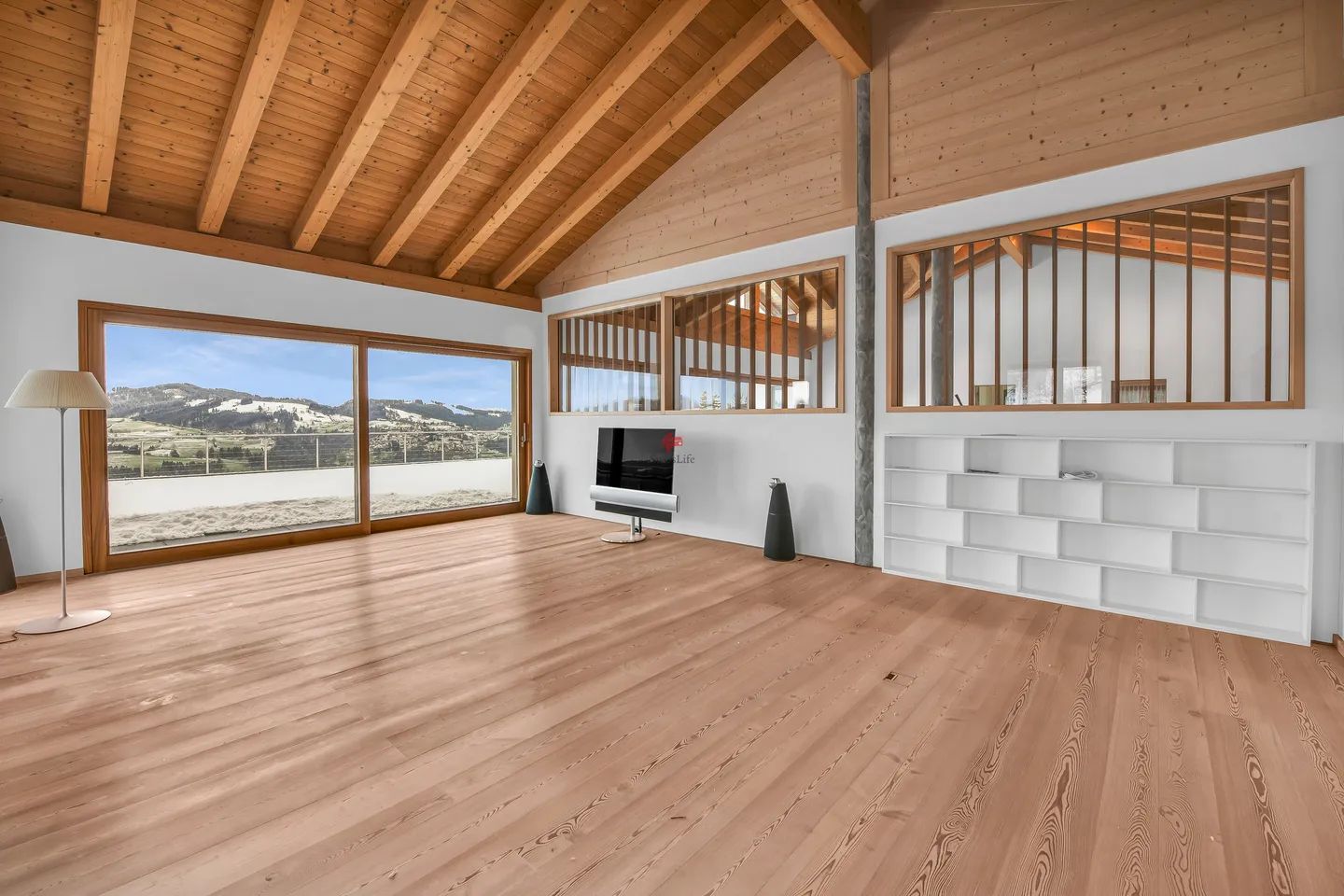 A dream property in the midst of beautiful nature - Photo 5 of 13