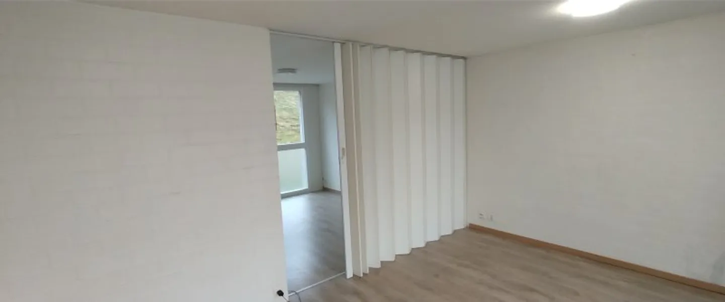 Appartamento di 4 vani - Foto 3 di 4