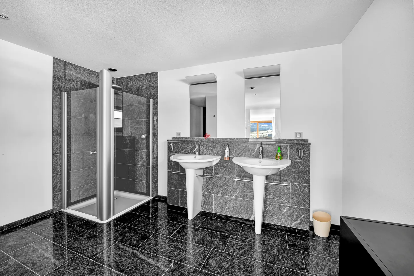 A dream property in the midst of beautiful nature - Photo 7 of 13