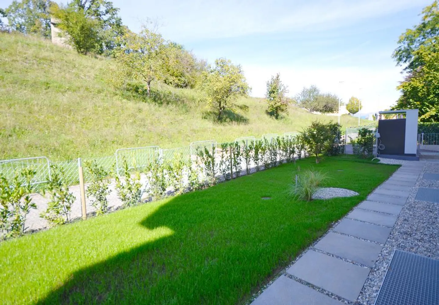 Montagnola Arasio, modern 4.5 rooms with private garden - Photo 16 of 29