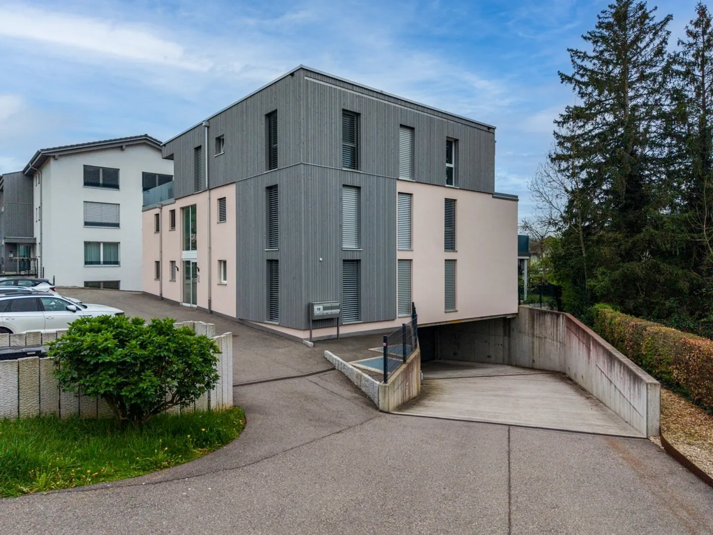 Modern 3.5-room apartment with terrace and garden in Zwingen - Photo 14 of 16