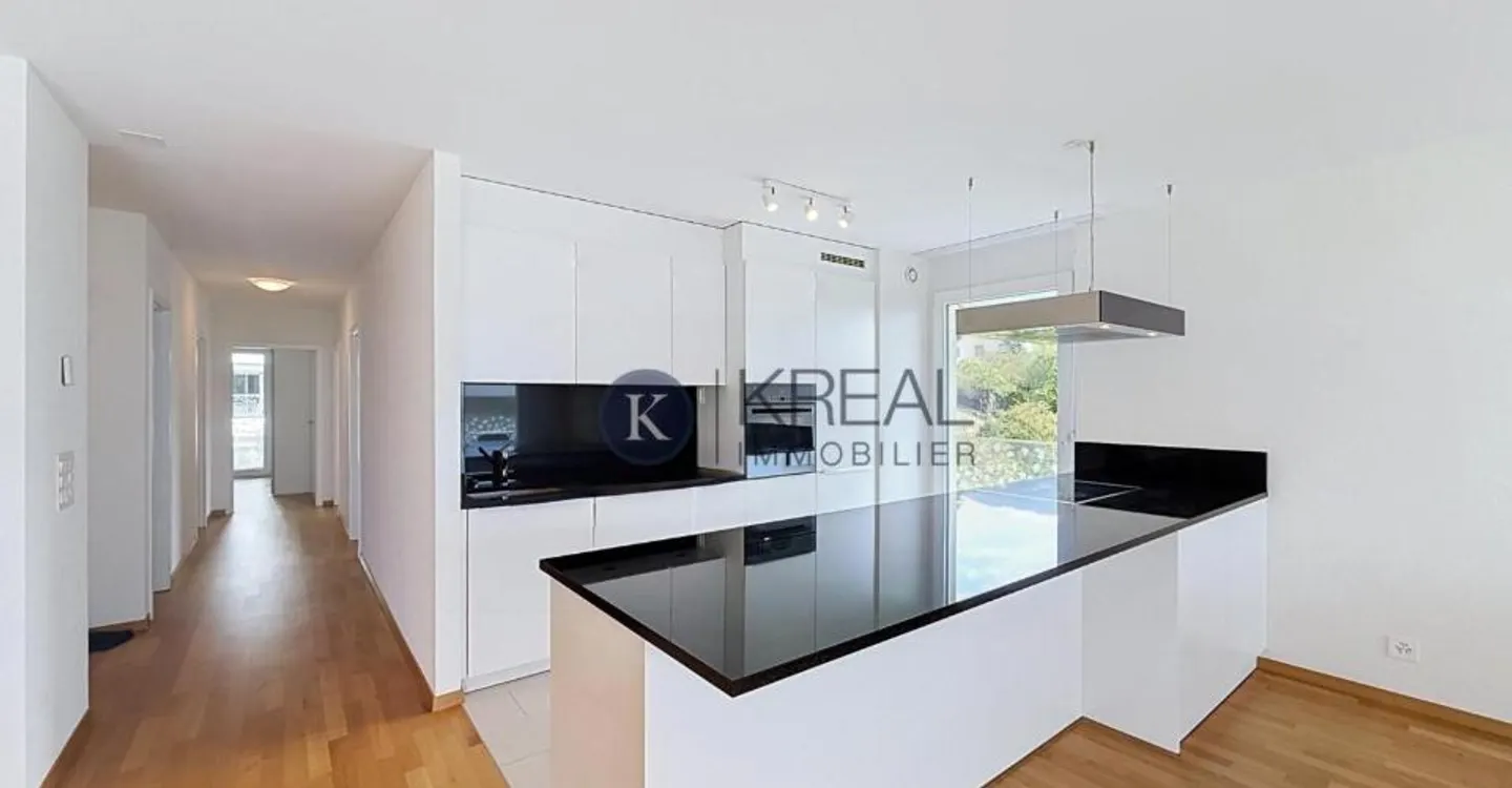 Appartamento Elegante con Vista Lago - Foto 3 di 11