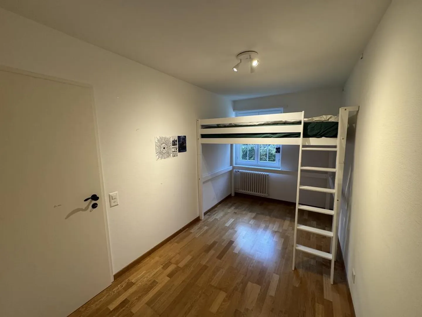 Appartement exclusif de 3 pièces dans un emplacement calme à Zurich - Photo 7 sur 10