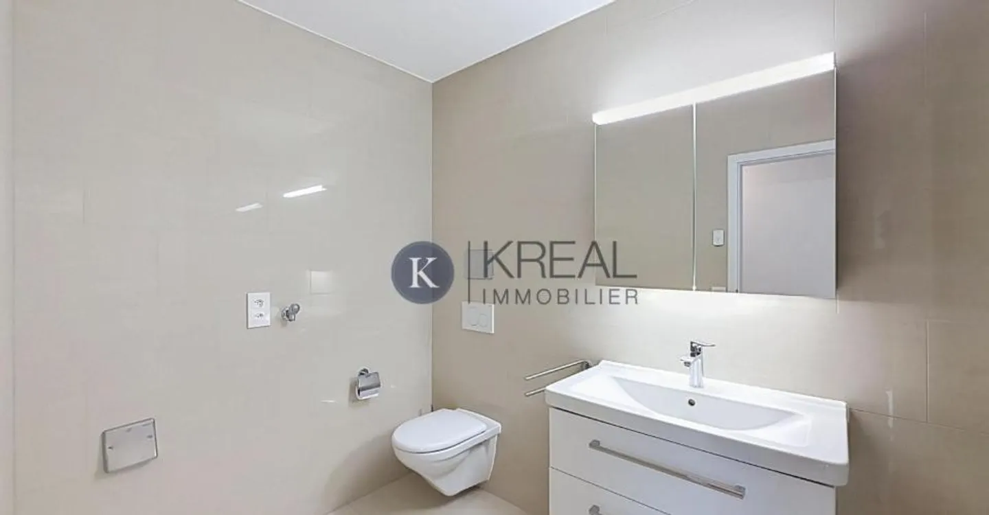 Appartamento Elegante con Vista Lago - Foto 10 di 11