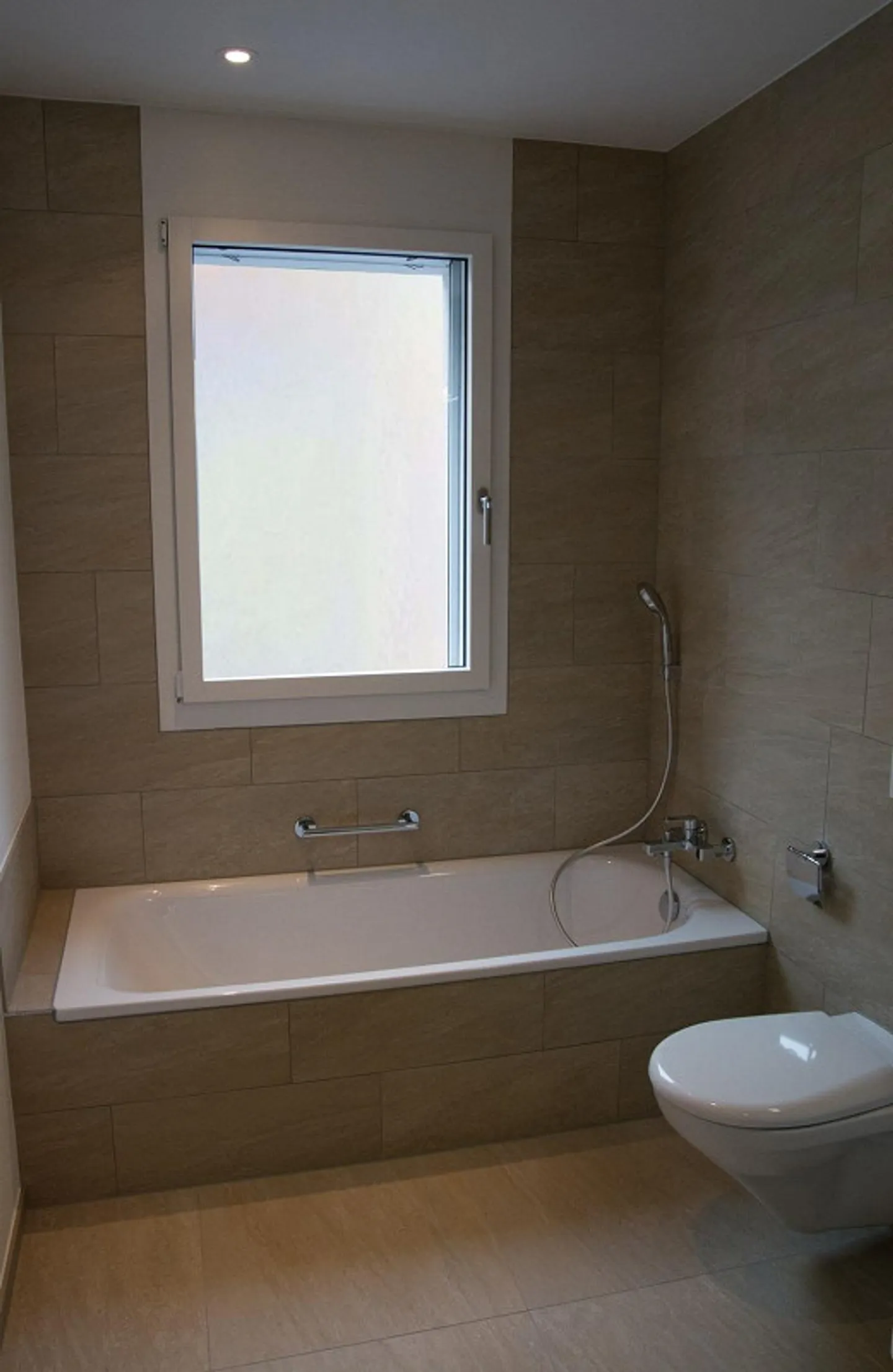 Attractive 5.5 Room Apartment on the 1st Floor - Photo 9 of 14