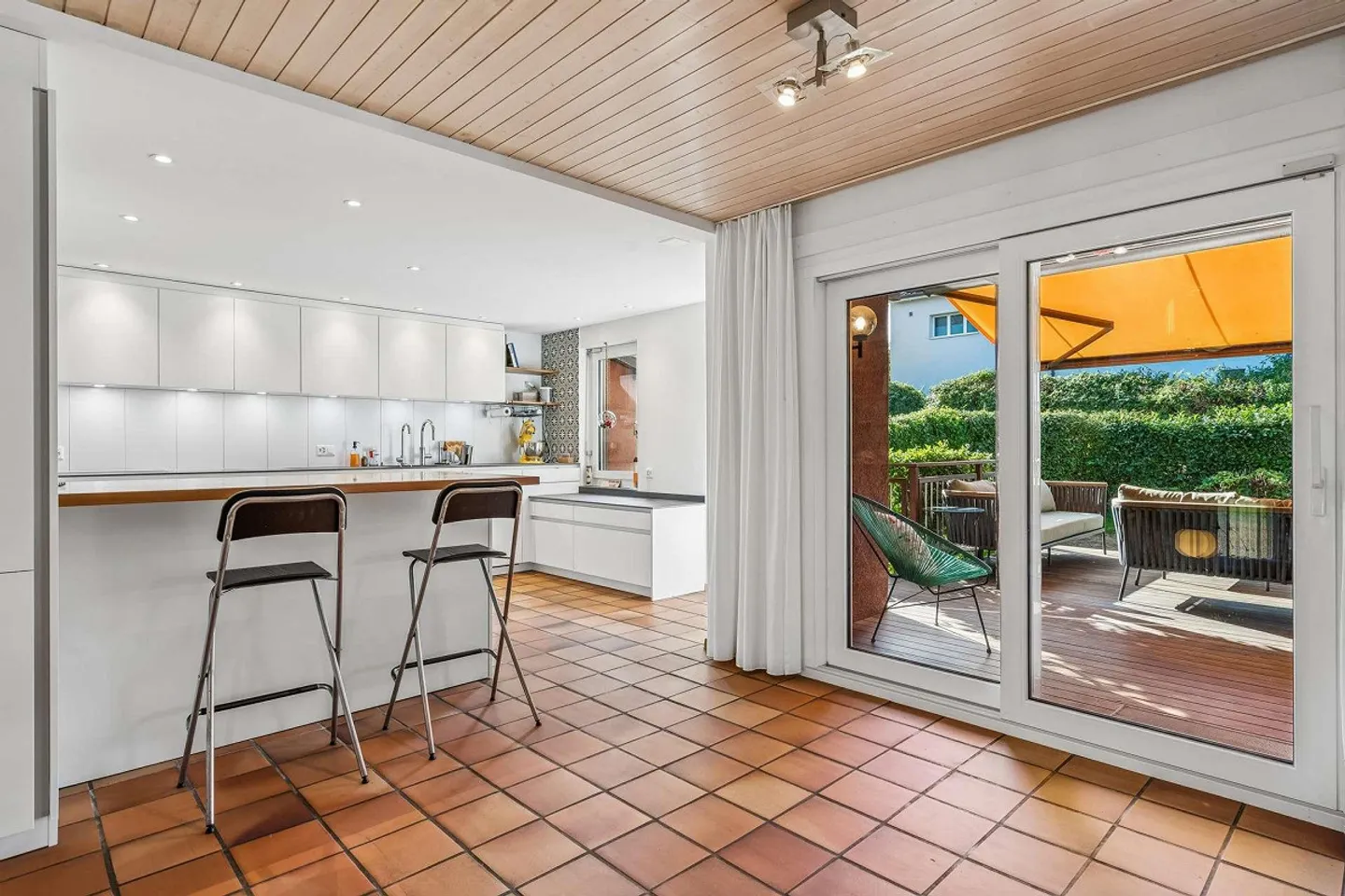 Geräumiges Einfamilienhaus mit Garten - Foto 7 von 13