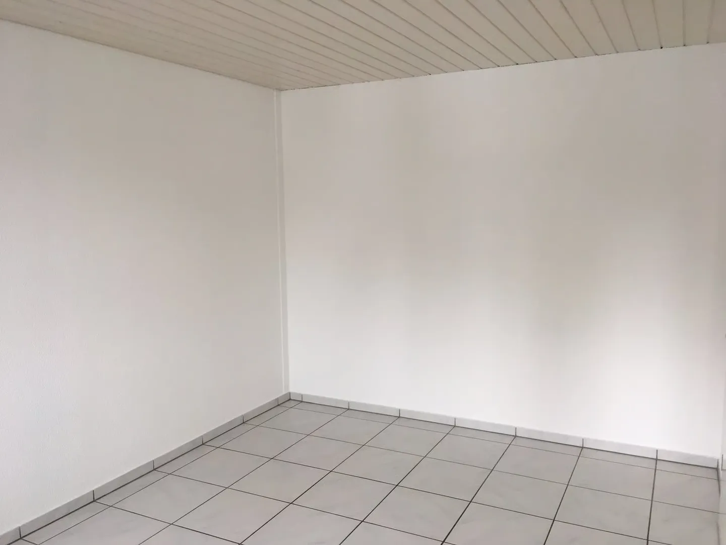 2 Room Office Space in Central Location - Available Immediately in Sissach BL - Photo 9 of 11