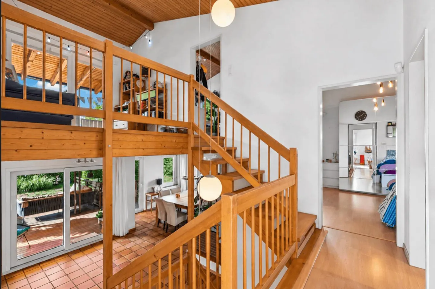 Geräumiges Einfamilienhaus mit Garten - Foto 9 von 13
