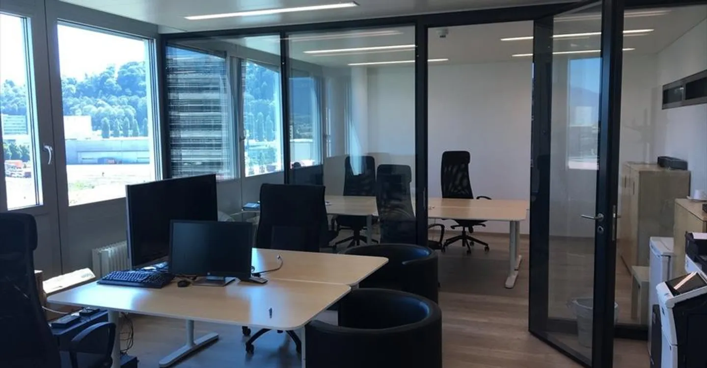 Spazio ufficio in affitto - Foto 1 di 6