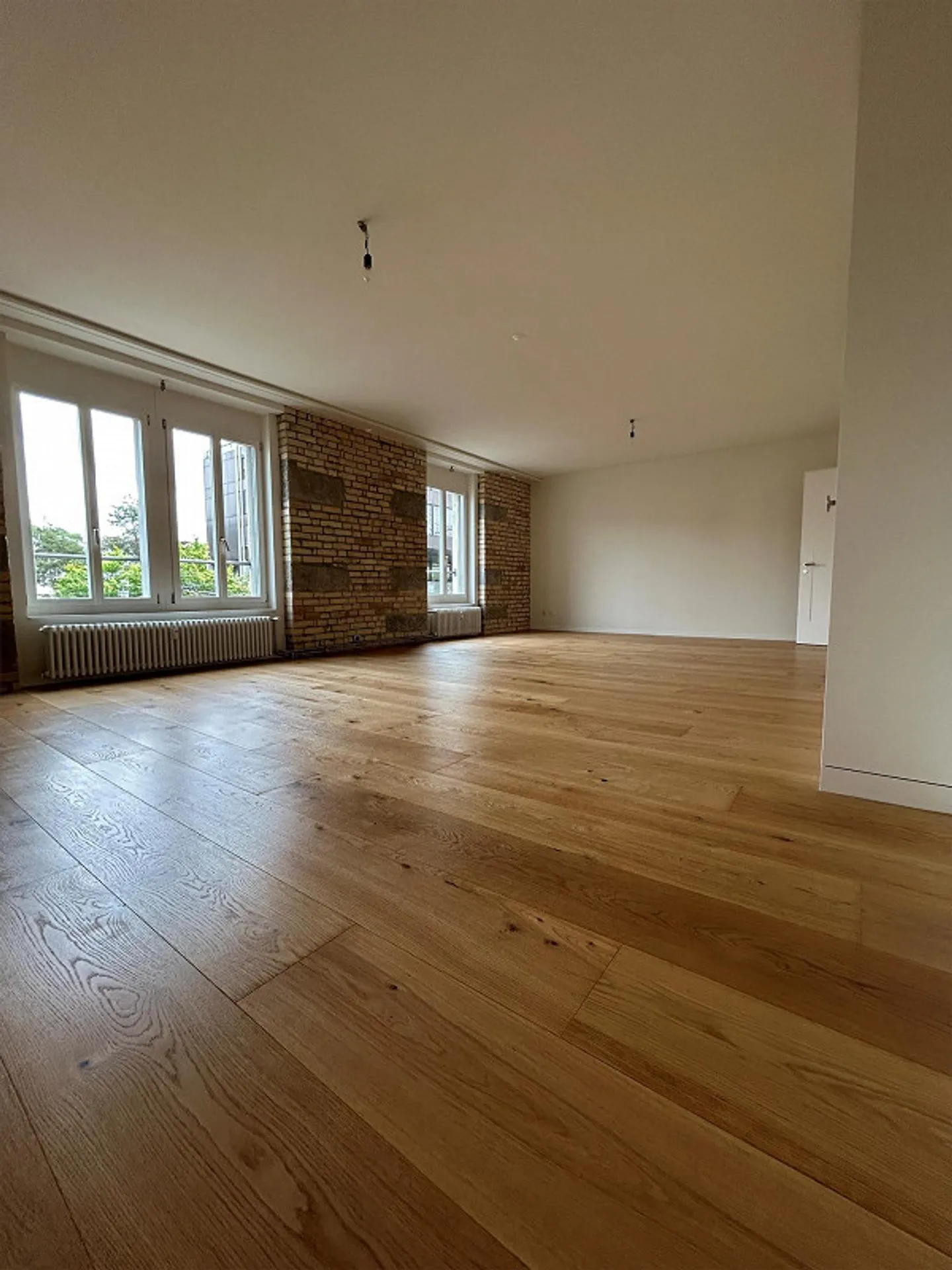 Modern ausgebaute Bürofläche direkt an der Hardbrücke - Foto 2 von 10