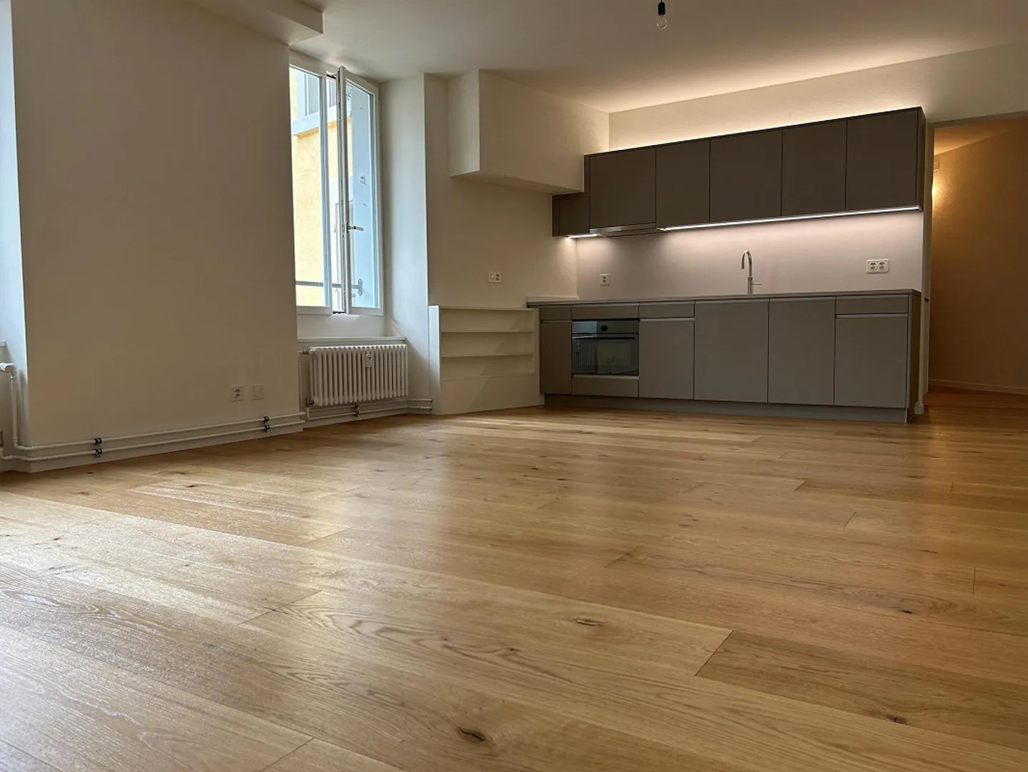 Modern ausgebaute Bürofläche direkt an der Hardbrücke - Foto 4 von 10