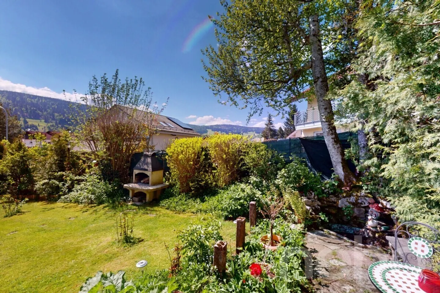 Geräumige Villa mit großem Potenzial, ruhig, mit separater Wohnung - Foto 5 von 12