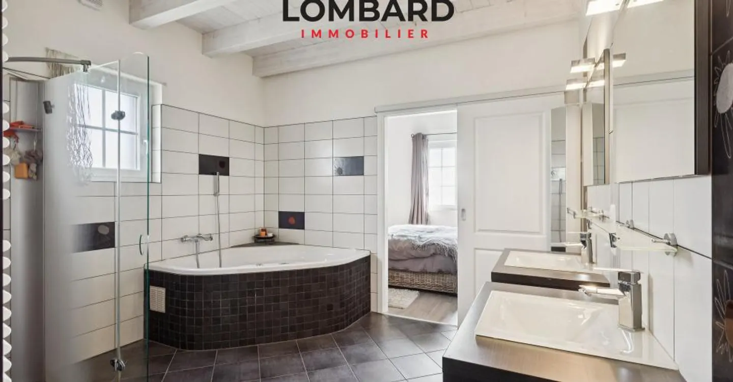 Spacious individual villa with panoramic view of the Alps - Photo 8 of 13