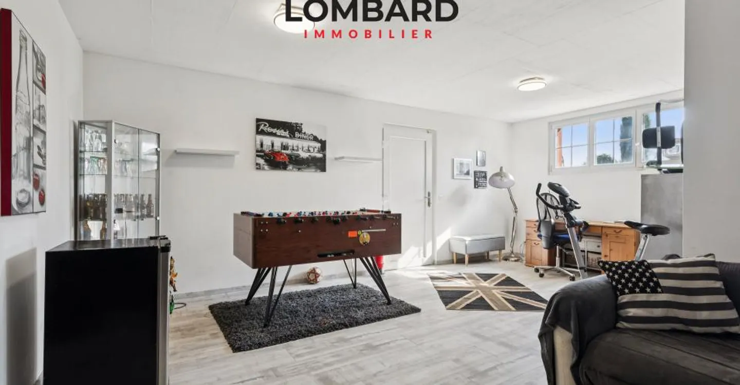 Spacious individual villa with panoramic view of the Alps - Photo 11 of 13