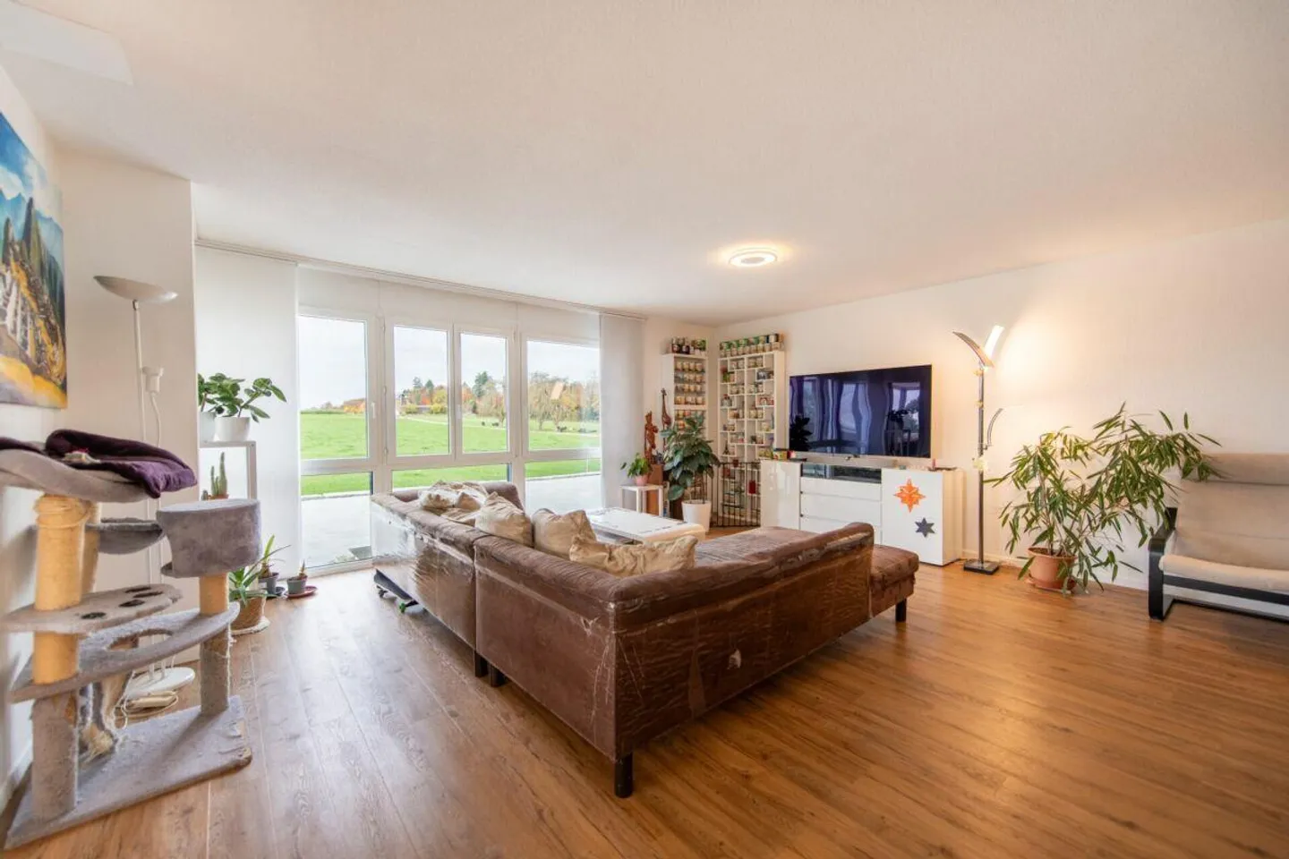 Spacieux, lumineux et moderne - appartement de 5,5 pièces avec vue magnifique - Photo 6 sur 28