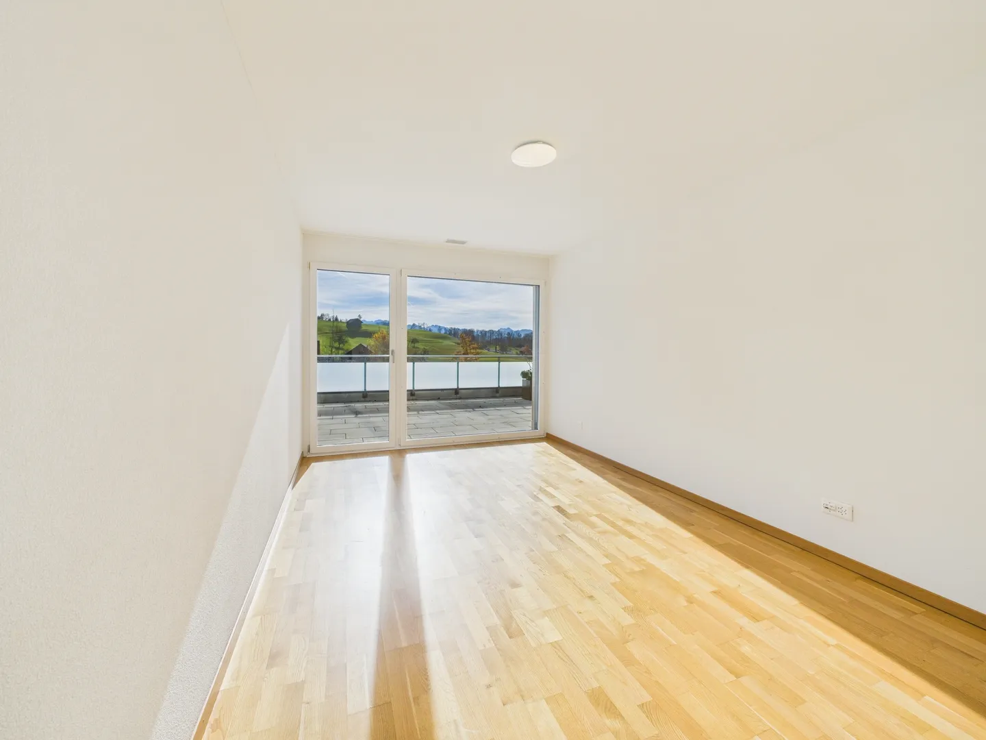 Unique apartment in Wald ZH with 5.5 rooms and stunning views - Photo 7 of 10