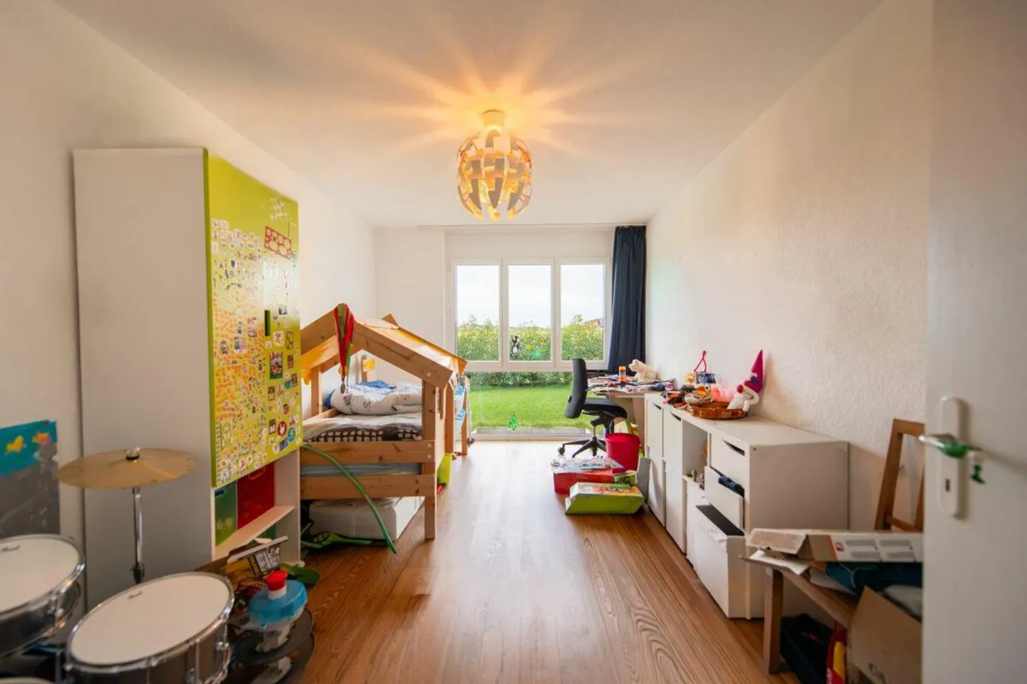 Spacieux, lumineux et moderne - appartement de 5,5 pièces avec vue magnifique - Photo 16 sur 28