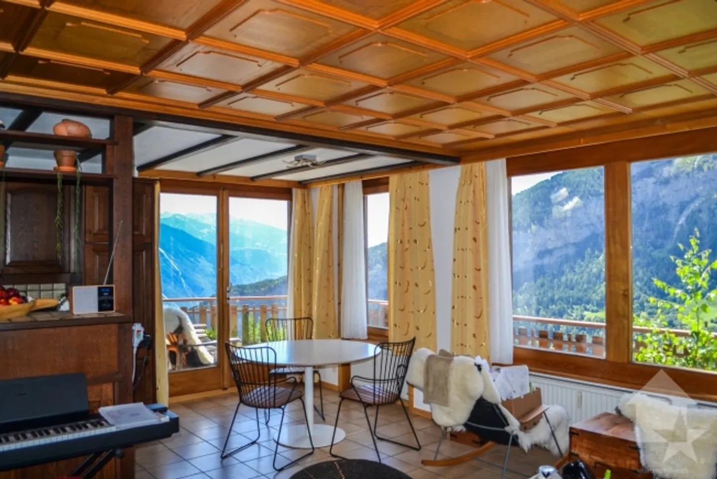 Meraviglioso appartamento di 4,5 stanze di 100m2 con 1 camera da letto aggiuntiva nel seminterrato - Foto 2 di 13