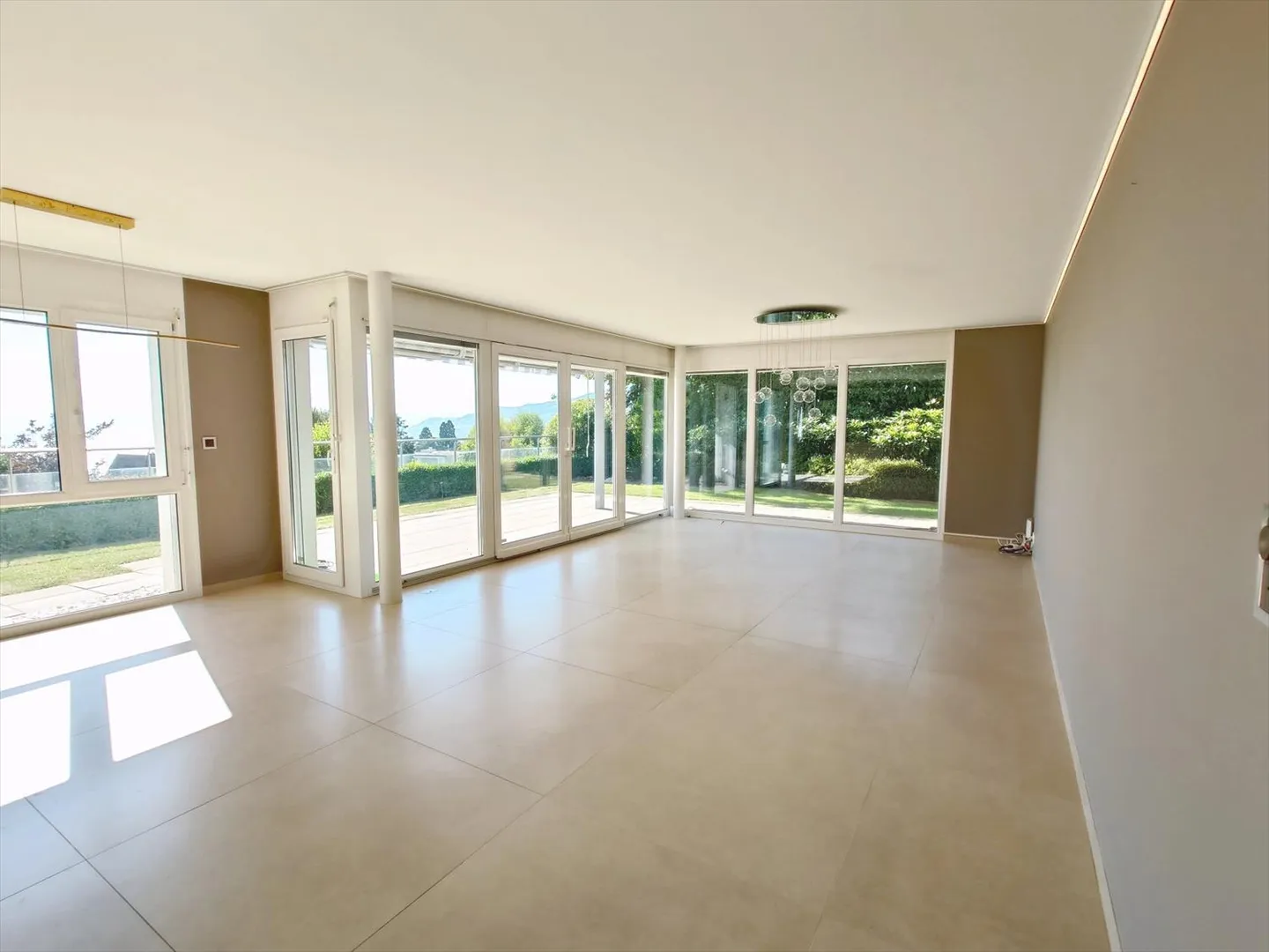 4,5-Zimmer-Wohnung - Foto 2 von 12