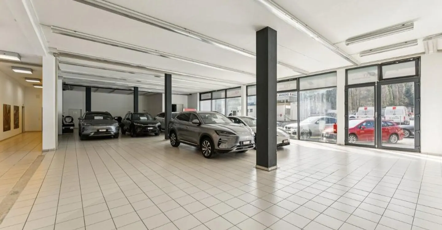 Sales Area/Showroom for Rent! - Photo 1 of 10