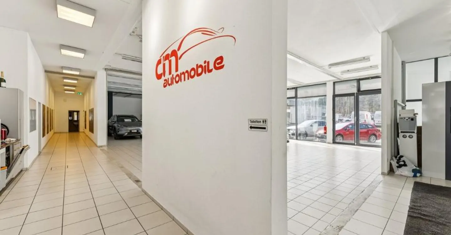 Sales Area/Showroom for Rent! - Photo 2 of 10