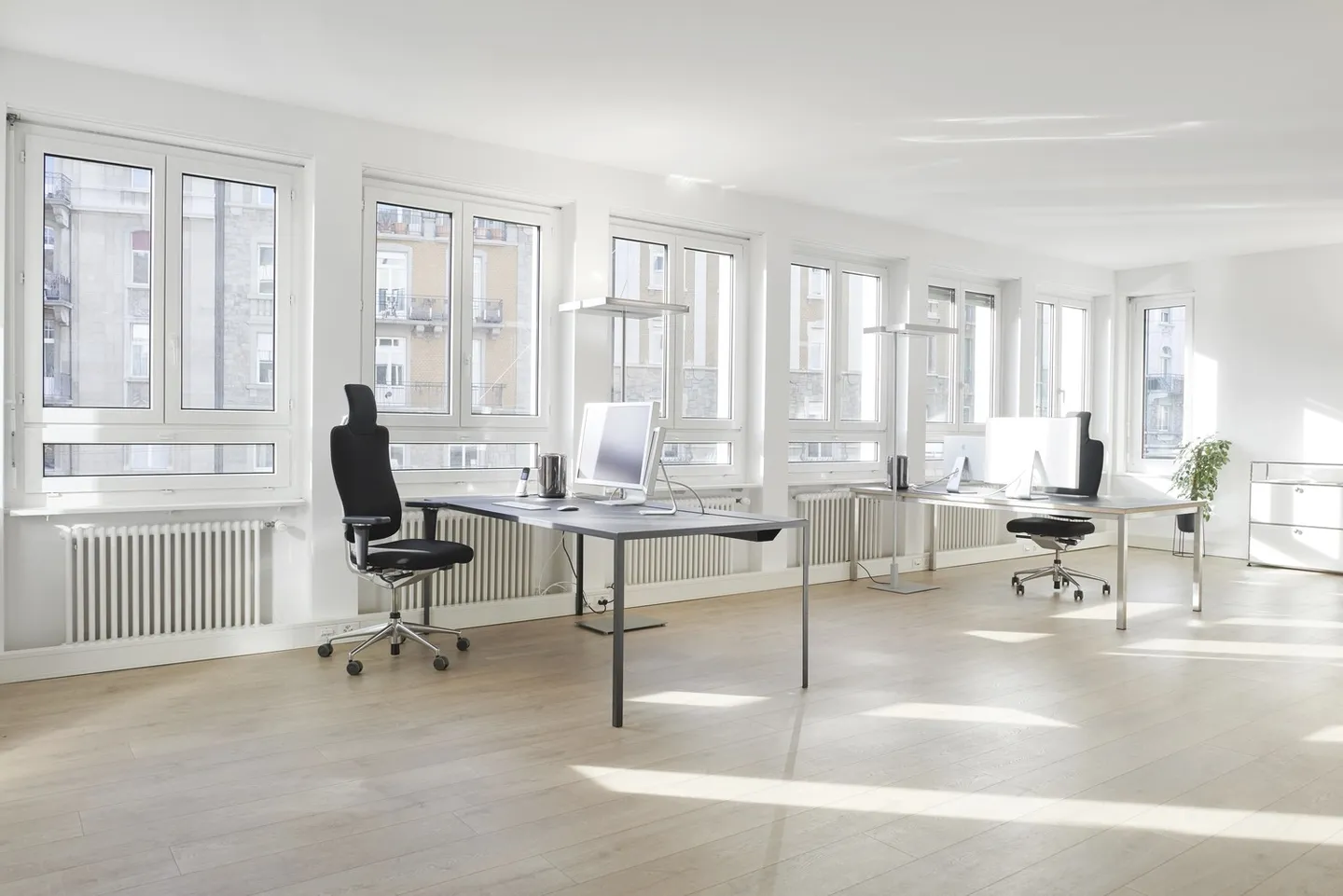 Office space for rent - Photo 2 of 6