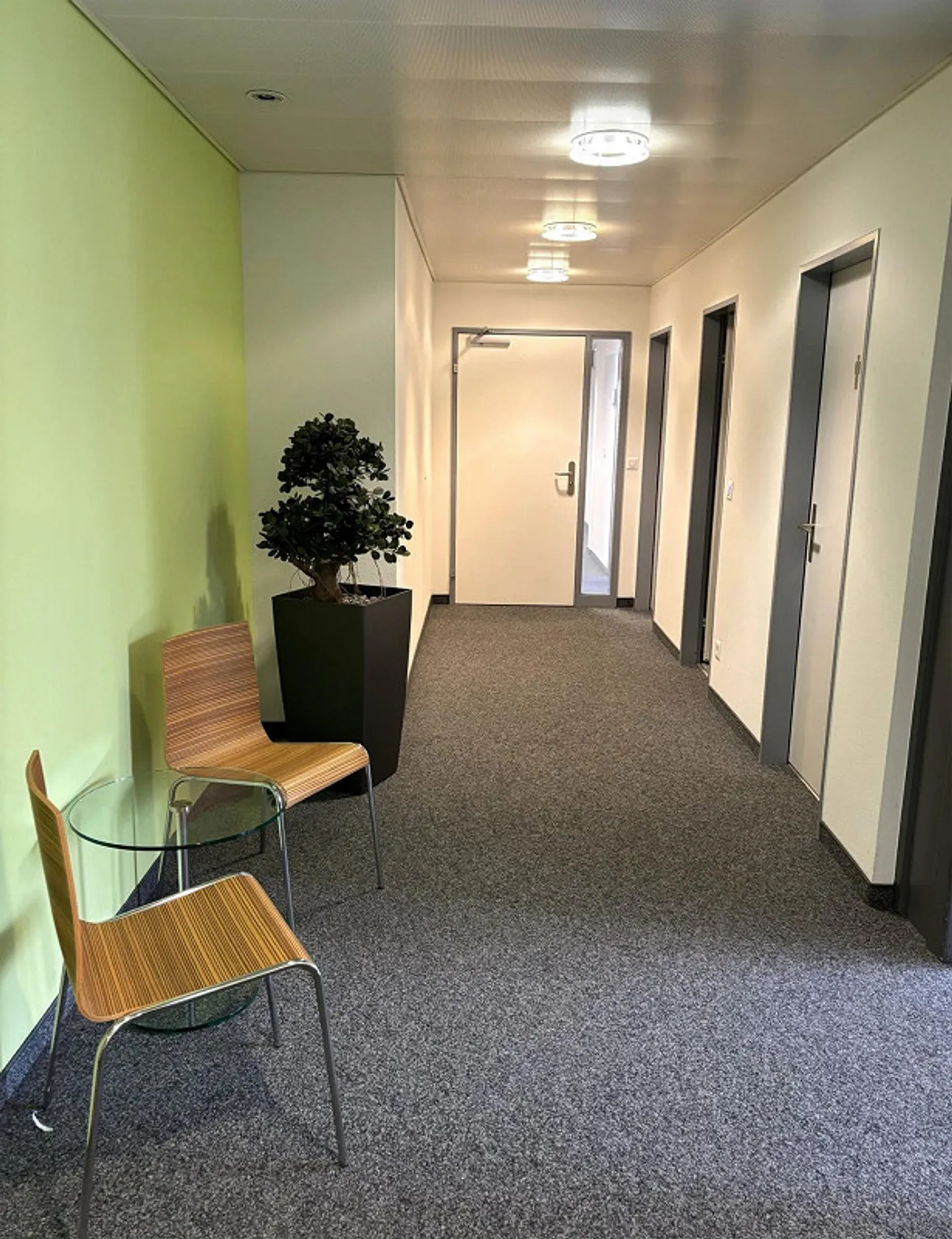 Your Office Space in a Prime Location in Baar/Zug - Photo 3 of 8