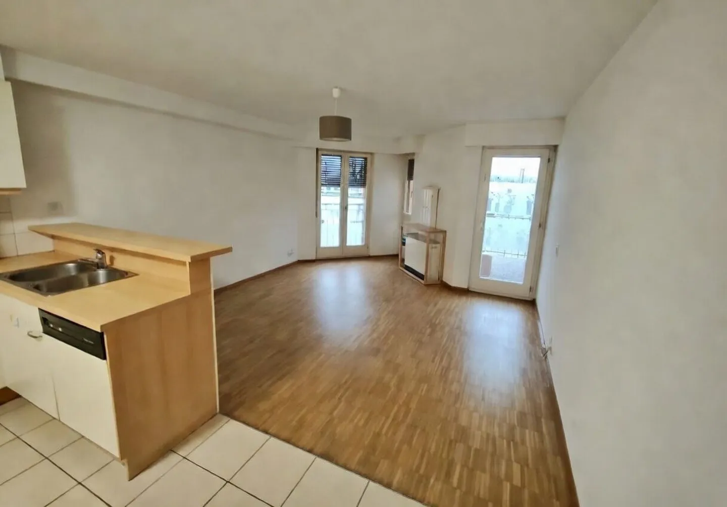 Appartamento 2.5 locali con balcone - Foto 1 di 3