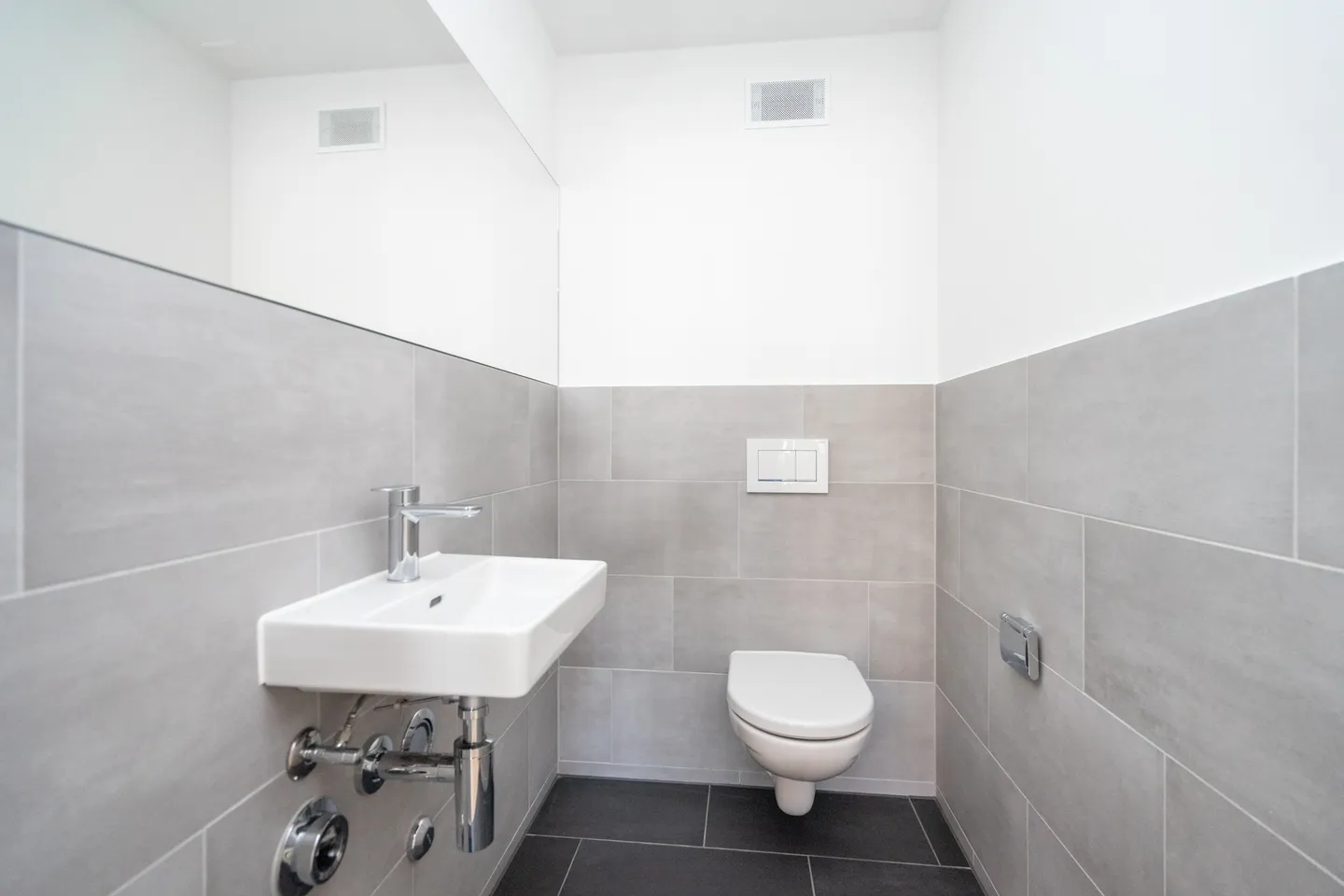 Modernes Apartment mit Balkon - Foto 6 von 6