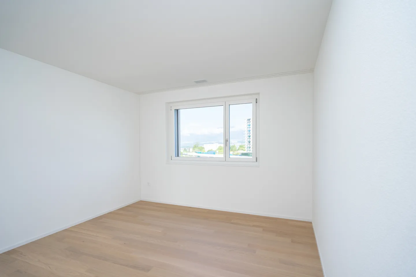 Modernes Apartment mit Balkon - Foto 3 von 6