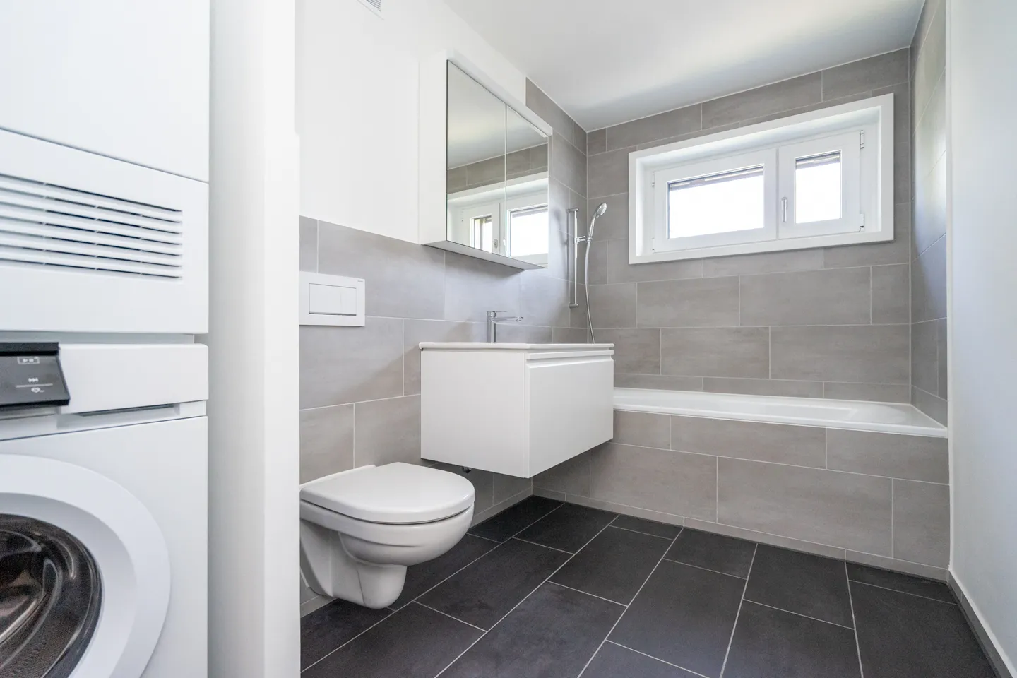 Modernes Apartment mit Balkon - Foto 5 von 6