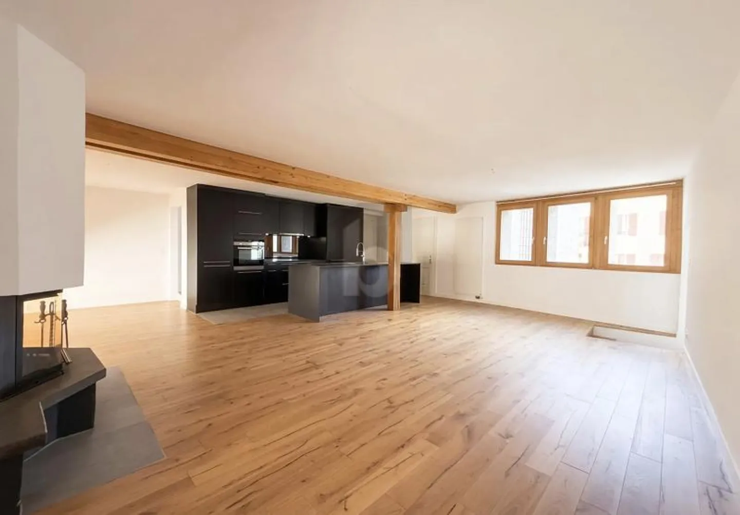 Maison rénovée et charmante à Bex - Photo 3 sur 6
