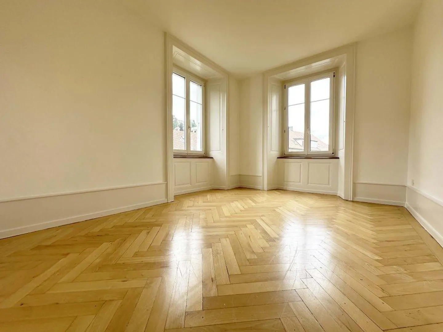 05596 - Geräumige 5-Zimmer-Wohnung - J.-F.-Houriet 3 - Le Locle - Foto 2 von 4