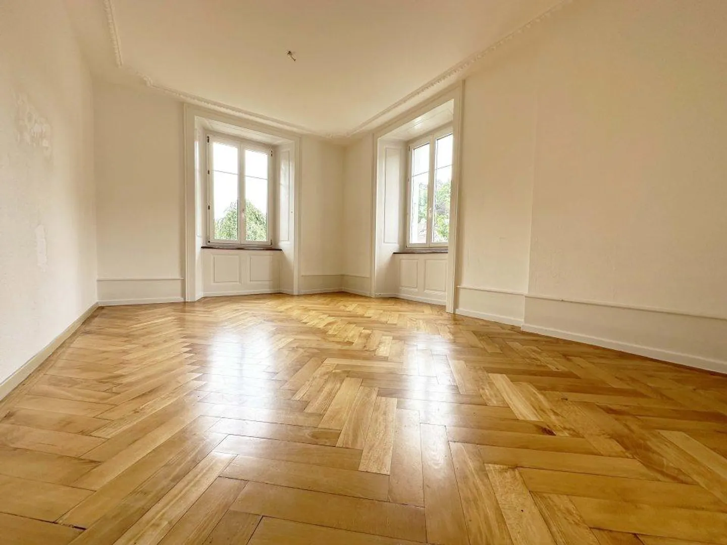 05596 - Geräumige 5-Zimmer-Wohnung - J.-F.-Houriet 3 - Le Locle - Foto 3 von 4