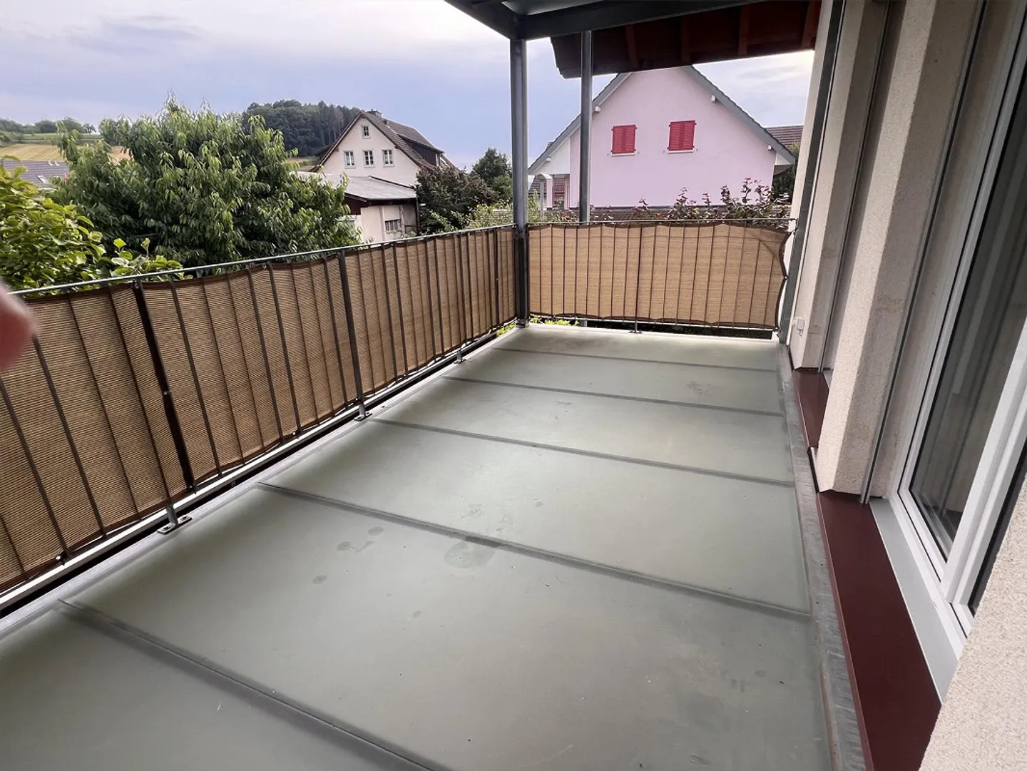 Attractive bright 4.5-room apartment with 2 balconies in a quiet location in Dorf - Photo 5 of 8
