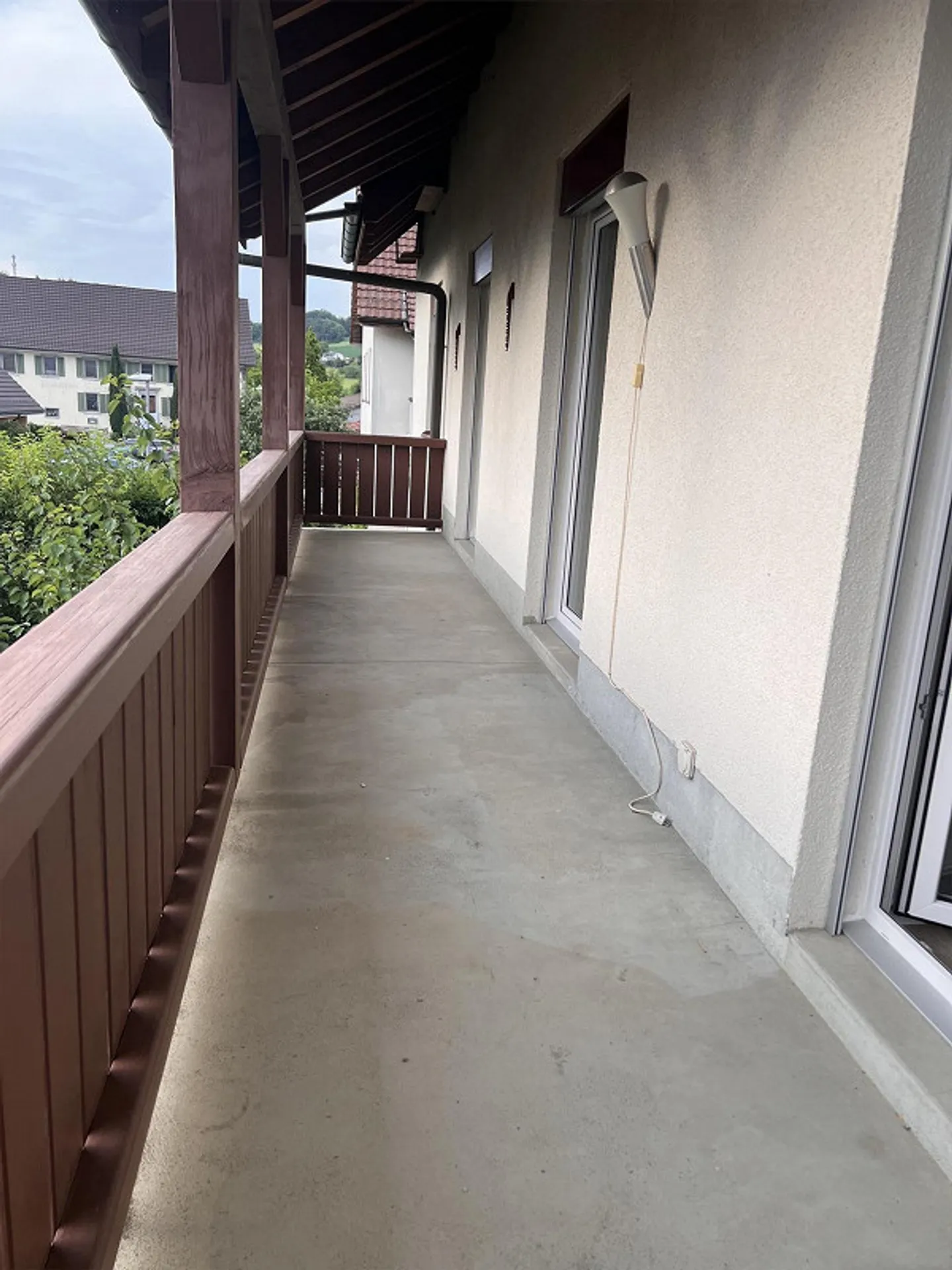 Attractive bright 4.5-room apartment with 2 balconies in a quiet location in Dorf - Photo 7 of 8