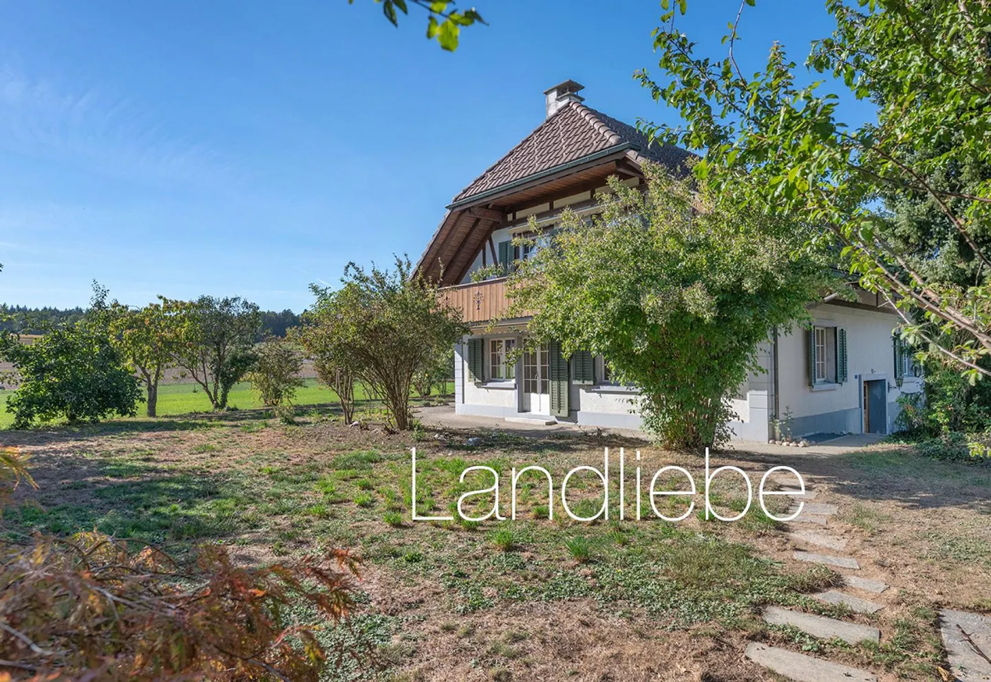 Spacious residential house with plenty of outdoor space in an idyllic location - Photo 1 of 19